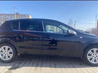 2008 Opel Astra H Рестайлинг, чёрный, 320000 рублей, вид 4
