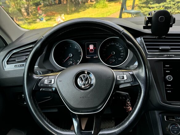 2019 Volkswagen Tiguan II, белый, 1949000 рублей - вид 9