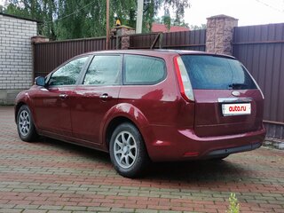 2008 Ford Focus II Рестайлинг, пурпурный, 620000 рублей, вид 2