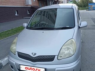 2002 Toyota FunCargo, серый, 450000 рублей, вид 2