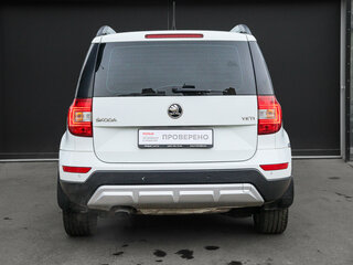 2016 Skoda Yeti I Рестайлинг, белый, 1250000 рублей, вид 5