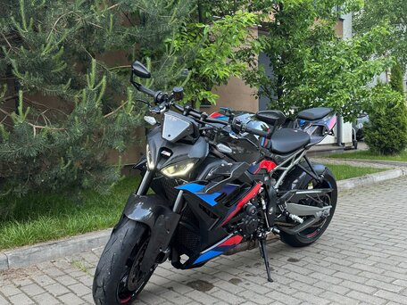 2025 BMW M 1000 R, чёрный, 2600000 рублей, вид 1