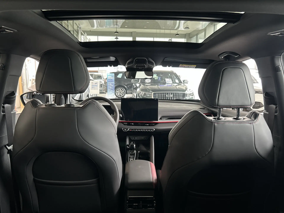 2026 Geely Coolray I Рестайлинг 2, фиолетовый, 2964990 рублей - вид 14