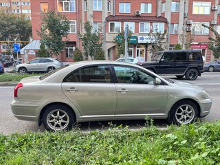 2003 Toyota Avensis II, серебристый, 710000 рублей, вид 3