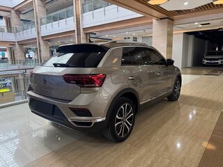 2022 Volkswagen T-Roc I (China Market), бежевый, 1730000 рублей, вид 4