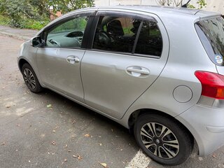 2008 Toyota Vitz II (XP90), серый, 475000 рублей, вид 3