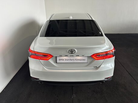 2019 Toyota Camry VIII (XV70), белый, 2510000 рублей, вид 5