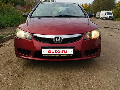2009 Honda Civic VIII Рестайлинг, красный, 650000 рублей, вид 2
