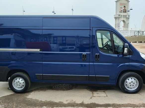 2011 Citroen Jumper, синий, 1765000 рублей - вид 3