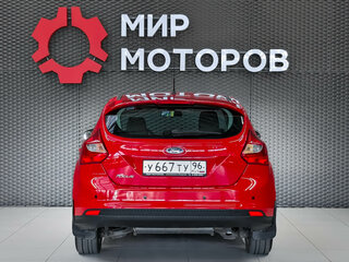 2012 Ford Focus III, красный, 799000 рублей, вид 5
