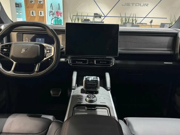2026 Jetour T2, серый, 4699000 рублей - вид 4