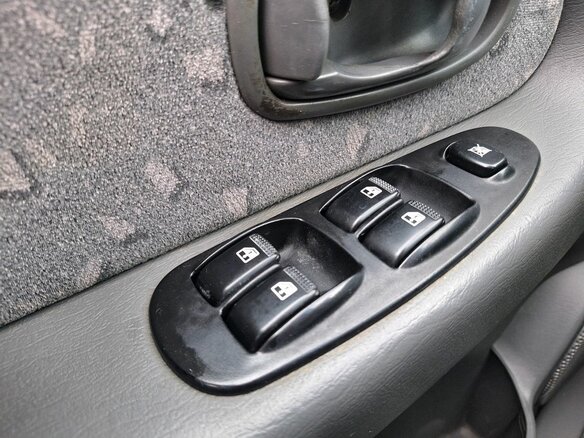 2009 Kia Spectra I Рестайлинг 2, серебристый - вид 16