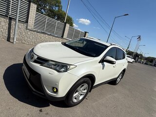 2013 Toyota RAV4 IV (XA40), белый, 1530000 рублей, вид 2