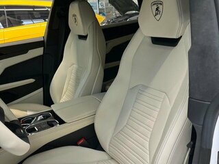 2026 Lamborghini Urus SE I Рестайлинг, белый, 44000000 рублей, вид 3