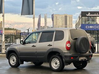 2019 Chevrolet Niva I Рестайлинг, коричневый, 795000 рублей, вид 5