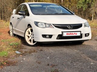 2011 Honda Civic VIII Рестайлинг, белый, 780000 рублей, вид 3