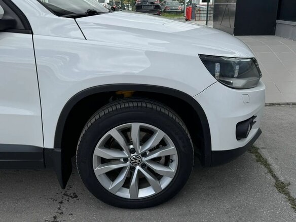 2011 Volkswagen Tiguan I Рестайлинг, белый, 1280000 рублей - вид 5