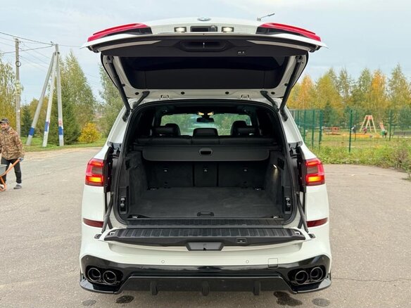 2018 BMW X5 40i IV (G05/G18), белый, 5100000 рублей - вид 11