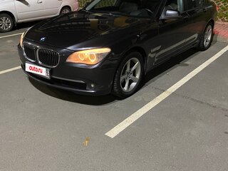 2009 BMW 7 серии Long 730Ld V (F01/F02/F04), серый, 1950000 рублей, вид 1