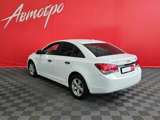 2012 Chevrolet Cruze I, белый, 575000 рублей, вид 3