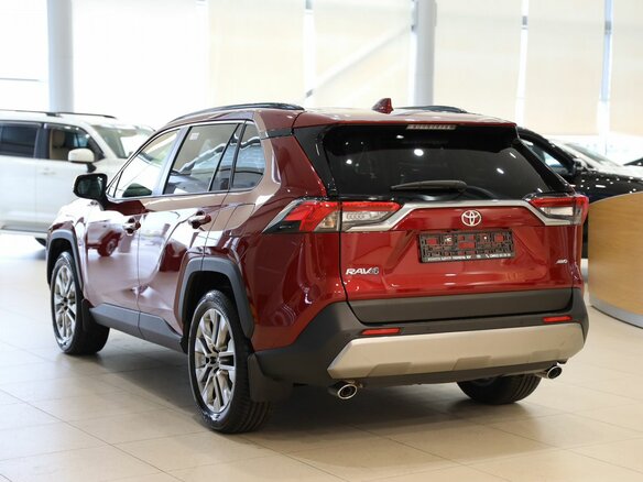 2025 Toyota RAV4 V (XA50), красный, 6150000 рублей - вид 4