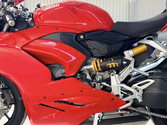 2022 Ducati Panigale V2, красный - вид 15
