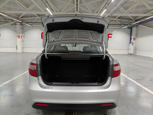 2014 Kia Rio III, серебристый, 705000 рублей - вид 9