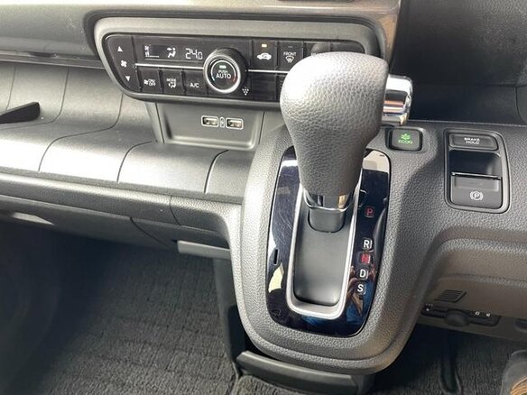 2023 Honda N-WGN II Рестайлинг, белый, 831000 рублей - вид 17