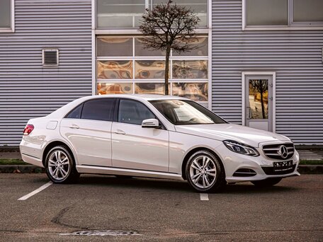 2015 Mercedes-Benz E-Класс 250 IV (W212, S212, C207) Рестайлинг, белый, 1565000 рублей, вид 3