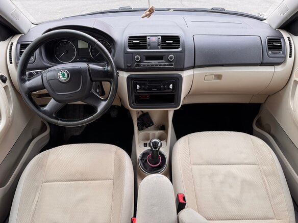 2011 Skoda Fabia II Рестайлинг, синий, 380000 рублей - вид 10
