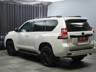 2016 Toyota Land Cruiser Prado 150 Series Рестайлинг 1, белый, 3499000 рублей, вид 4