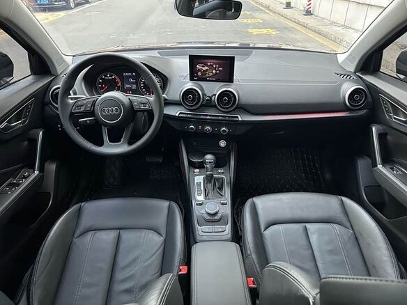 2022 Audi Q2 35 TFSI I Рестайлинг, чёрный - вид 6