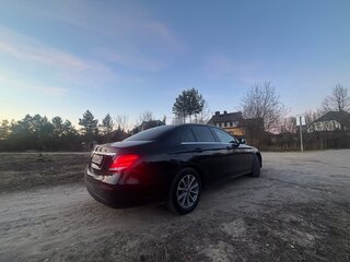 2018 Mercedes-Benz E-Класс 200 V (W213, S213, C238), чёрный, 2000050 рублей, вид 4