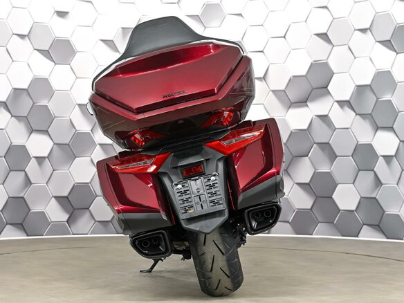 2025 Honda GL 1800 Gold Wing, красный, 3649000 рублей - вид 5