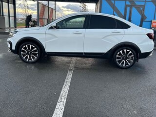2023 Lada (ВАЗ) Vesta Cross I Рестайлинг (NG), белый, 1400000 рублей, вид 4