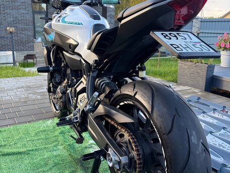 2016 Yamaha MT-07 (FZ-07), белый, 646000 рублей, вид 4