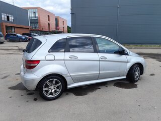 2008 Mercedes-Benz B-Класс 150 I (W245) Рестайлинг, серебристый, 420000 рублей, вид 3
