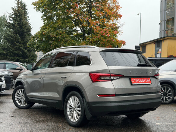 2021 Skoda Kodiaq I, коричневый, 3049000 рублей - вид 5
