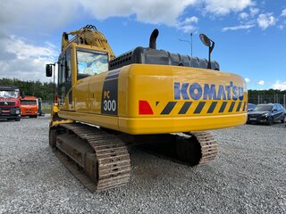 2017 Komatsu PC300, жёлтый, 7500000 рублей, вид 4