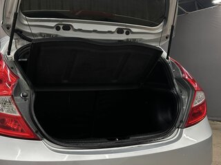 2011 Hyundai Solaris I, серебристый, 659999 рублей, вид 5