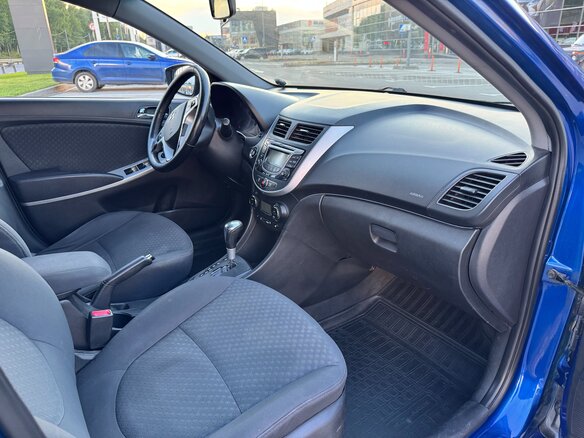 2011 Hyundai Solaris I, синий, 640000 рублей - вид 8