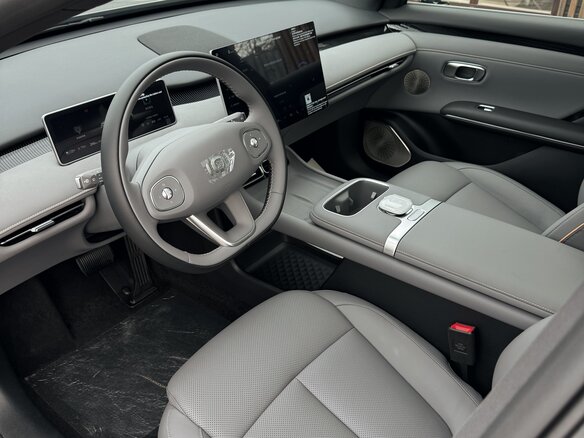 2026 Changan Qiyuan A06 28.39 kWh, серебристый, 2593000 рублей - вид 9