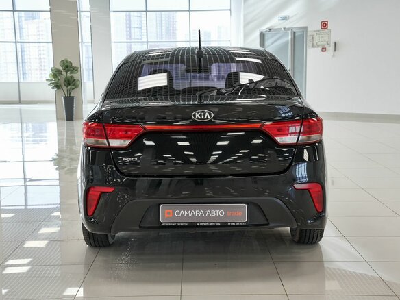 2018 Kia Rio IV, чёрный, 1100000 рублей - вид 7