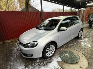 2011 Volkswagen Golf VI, серебристый, 900000 рублей, вид 1