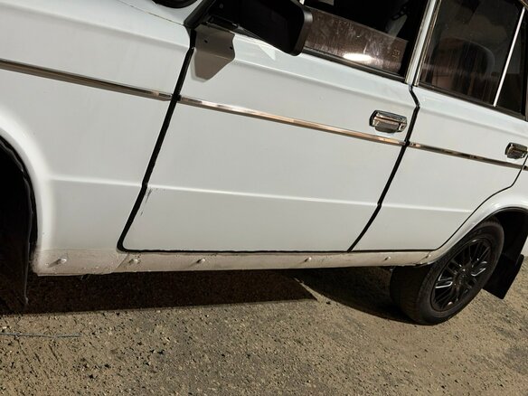 1999 Lada (ВАЗ) 2106 4-speed, белый, 130000 рублей - вид 3