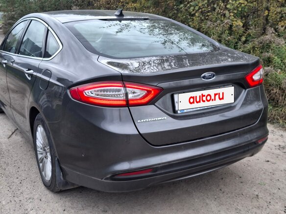 2017 Ford Mondeo V, серый, 1880000 рублей - вид 2