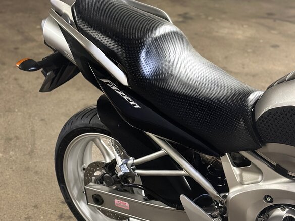 2004 Yamaha FZ6, серый, 515000 рублей - вид 3