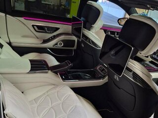 2026 Mercedes-Benz Maybach S-Класс 580 II (Z223) Рестайлинг, чёрный, 42000000 рублей, вид 4