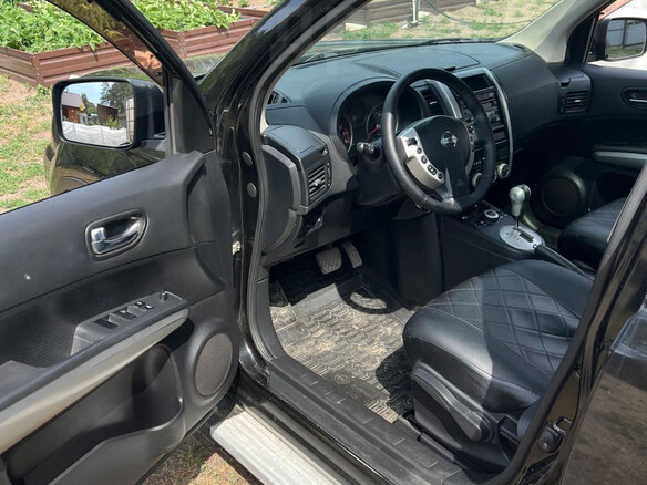 2010 Nissan X-Trail II, чёрный, 1300000 рублей - вид 8