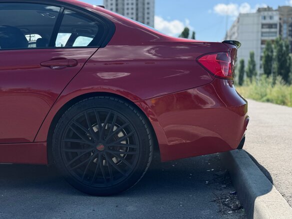 2012 BMW 3 серии 320d VI (F3x), красный, 1800000 рублей - вид 15